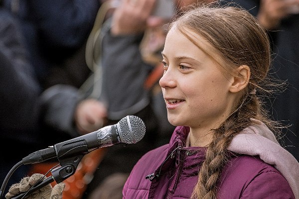 Foto: Greta Thunberg an einer Demo in Lausanne (Markus Schweizer, wikimedia commons, CC BY-SA 4.0)