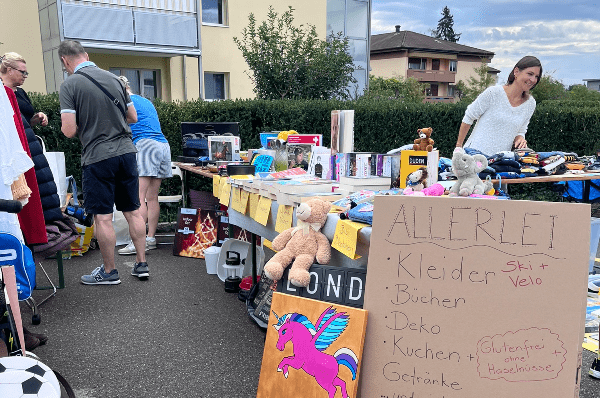 Impressionen vom gemeindeweiten Flohmarkt Schwerzenbach 2026